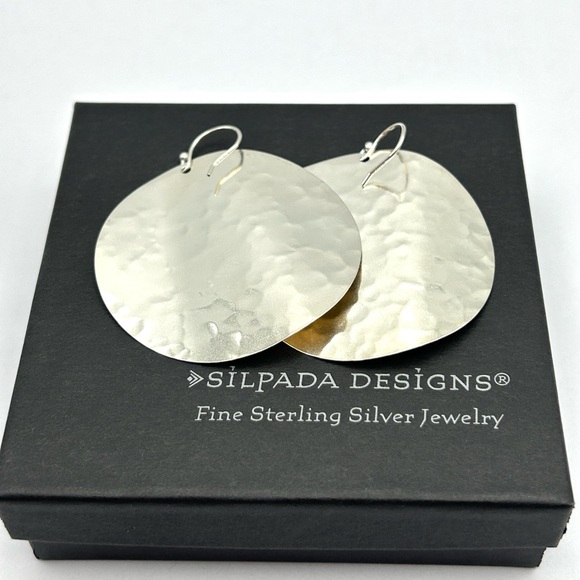 Silpada Large Lightweight Shiny Sterling Silver Hammered Disc Earrings 925 EUC - Picture 1 of 10